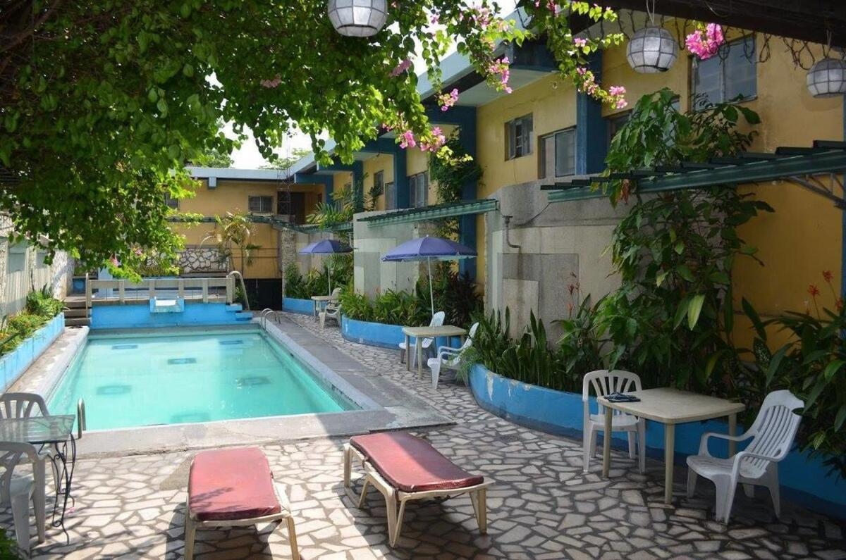 2 Hotel Saleh Angeles Εξωτερικό φωτογραφία