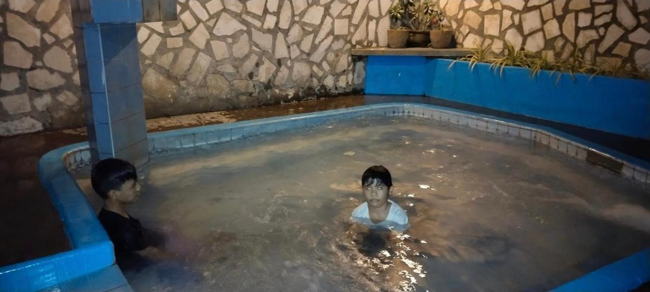 2 Hotel Saleh Angeles Εξωτερικό φωτογραφία