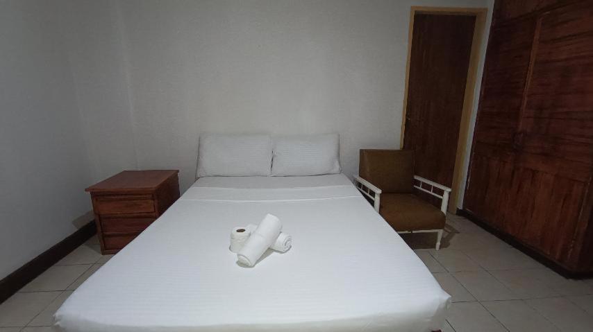 2 Hotel Saleh Angeles Εξωτερικό φωτογραφία