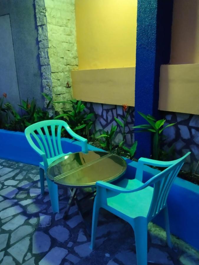2 Hotel Saleh Angeles Εξωτερικό φωτογραφία
