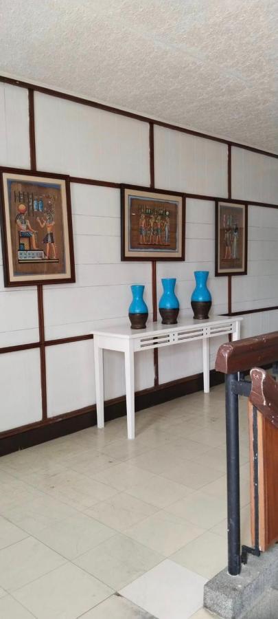 2 Hotel Saleh Angeles Εξωτερικό φωτογραφία