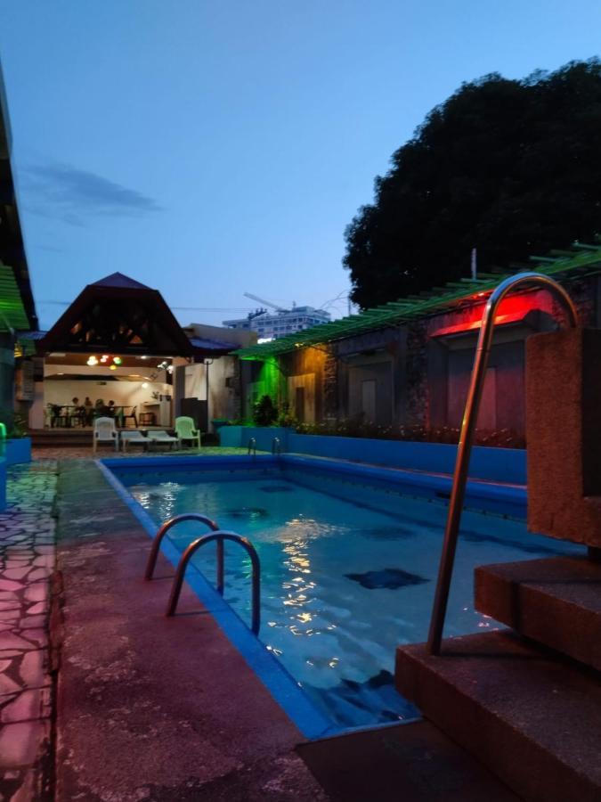 2 Hotel Saleh Angeles Εξωτερικό φωτογραφία